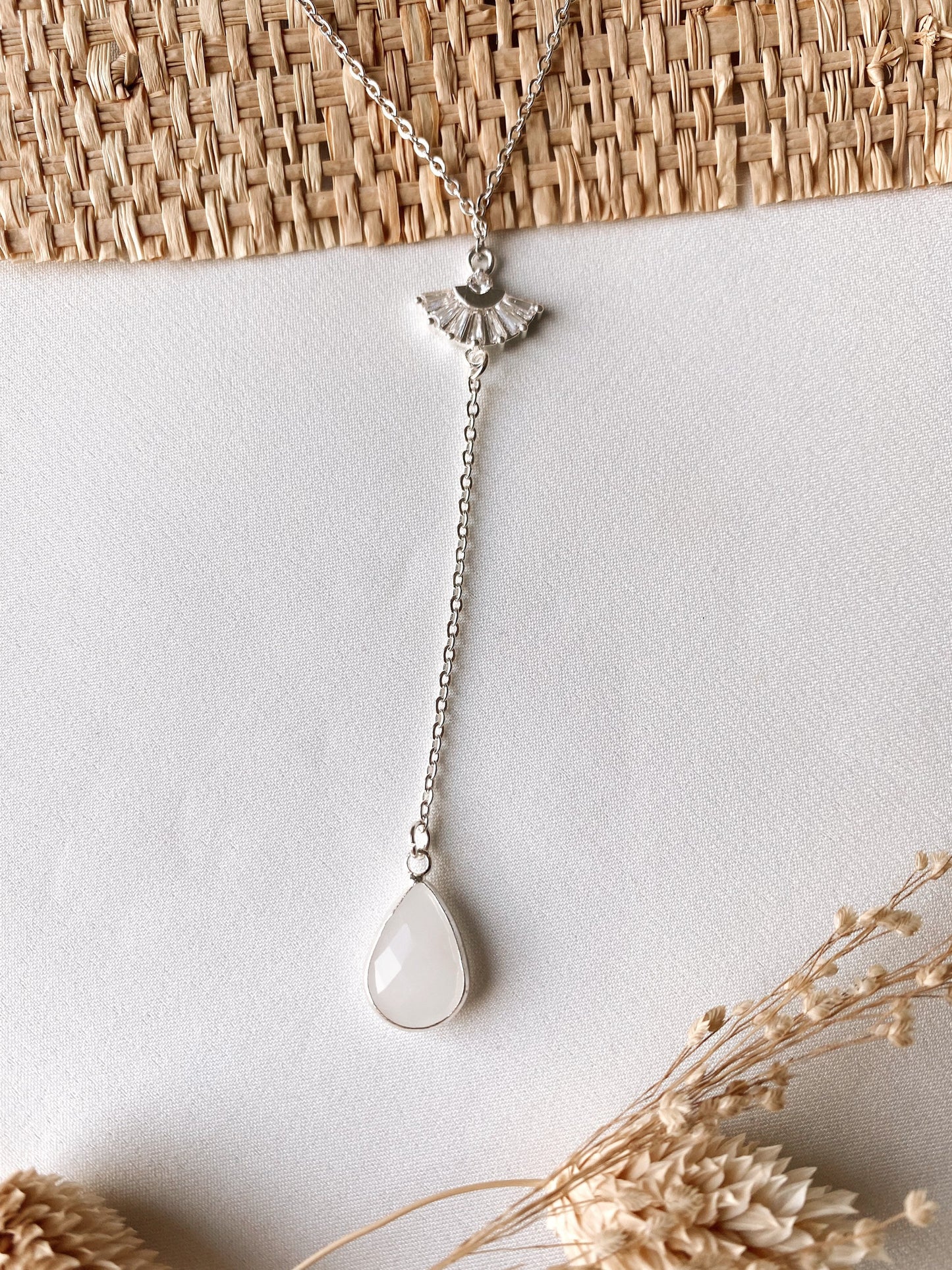 Silberfarbene Y-Brautkette mit Zirkonia-Fächer & Tropfenanhänger – Edelstahl-Halskette für Hochzeit & Alltag | Auch in Gold & Roségold