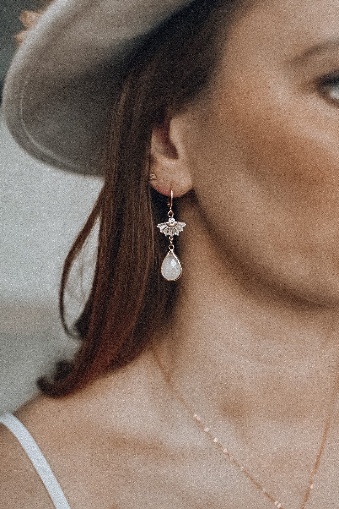 Rosévergoldete Y-Brautkette mit Zirkonia-Fächer & Tropfenanhänger – Edelstahl-Halskette für Hochzeit & Alltag | Auch in Gold & Silber