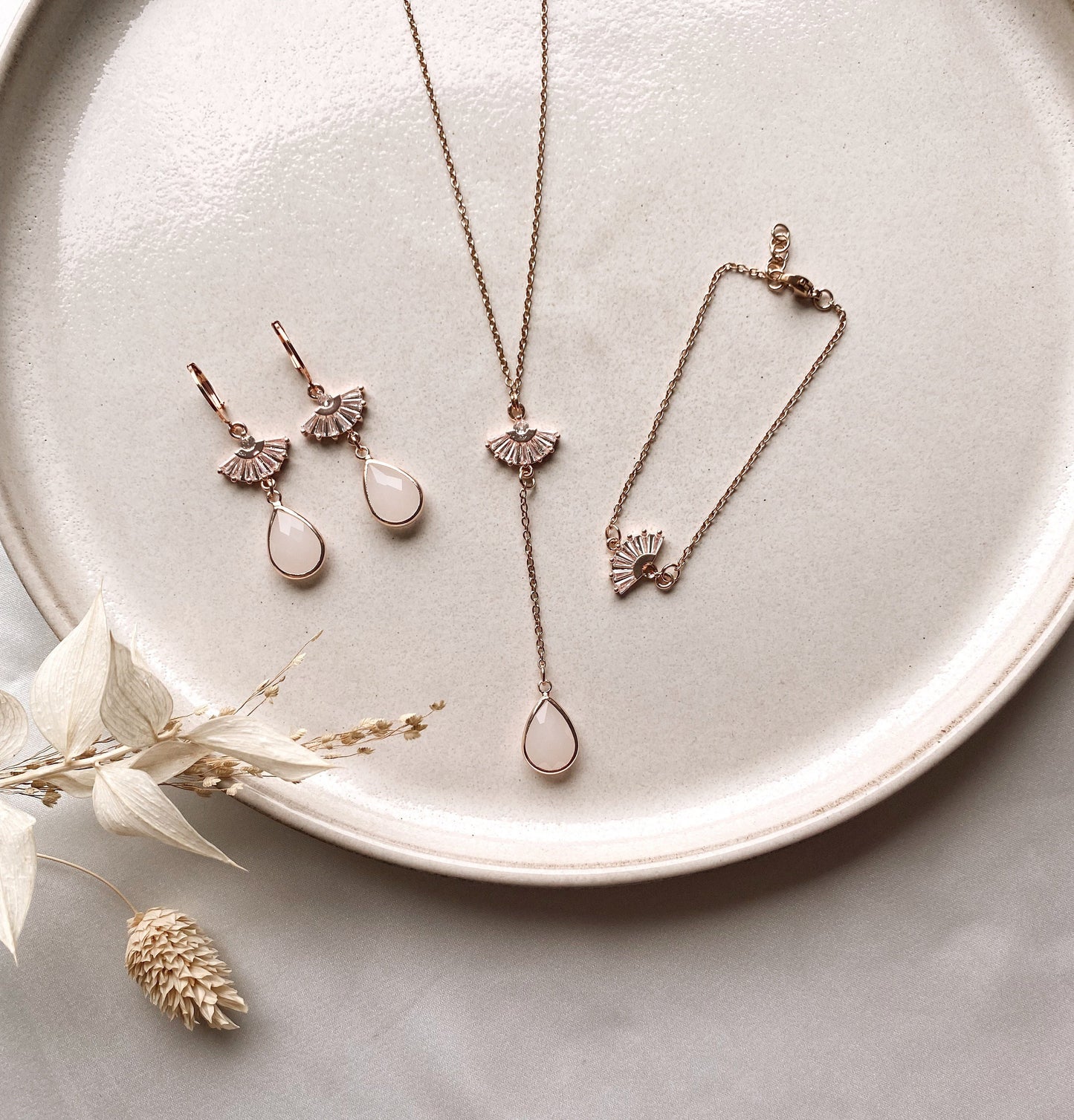 Braut Schmuckset in Roségold/ Ohrringe, Kette plus Armband / zur Hochzeit / Geschenkset zu Weihnachten, Geburtstag / Eleganter Schmuck