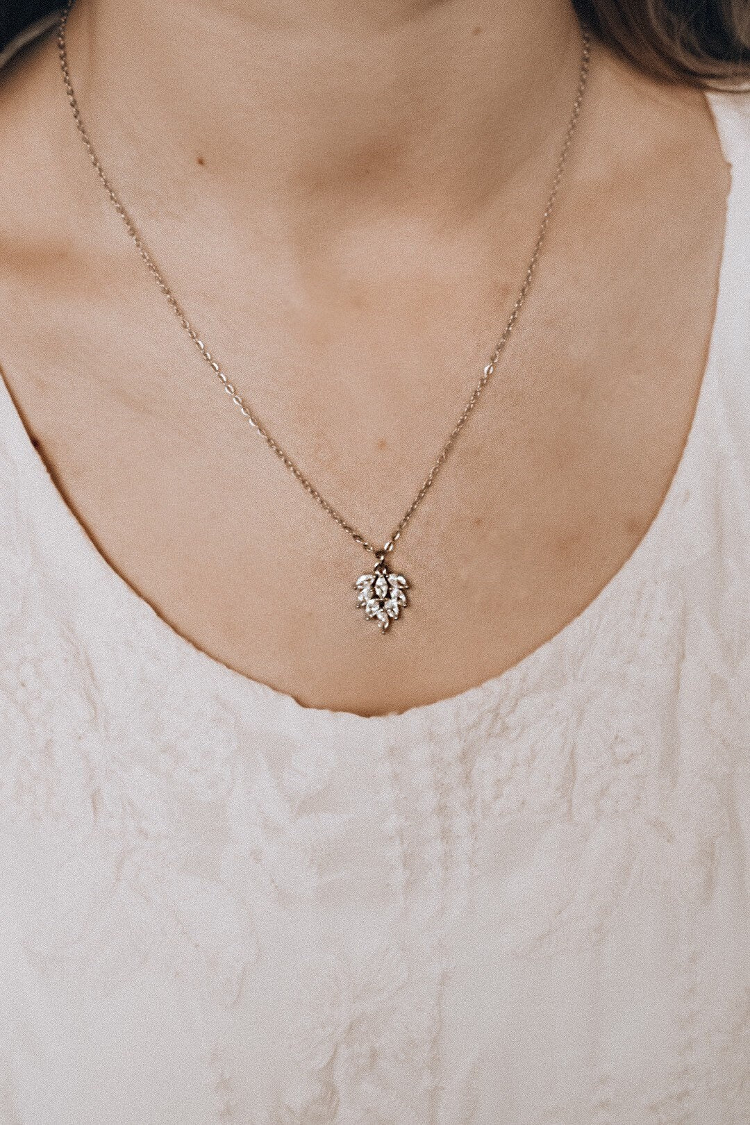 Filigranes Brautschmuckset in Silber – Floraler Schmuck mit Zirkonia für deinen Hochzeitslook