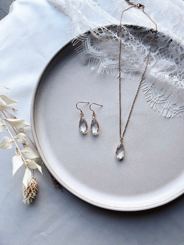 Filigranes Brautschmuckset in Roségold mit Tropfenanhängern – Eleganter Hochzeitsschmuck & Geschenkidee