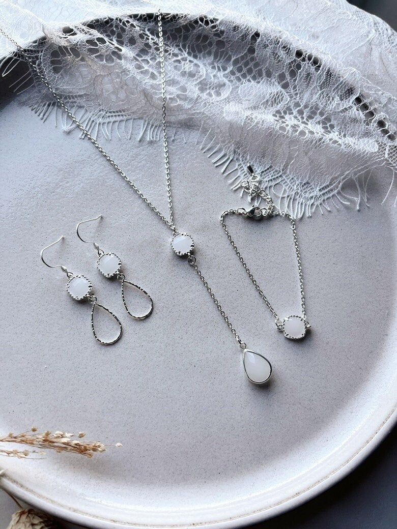 Filigranes Brautschmuck-Set in Silber – Edelstahl & geschliffenes Glas in Rauchweiß