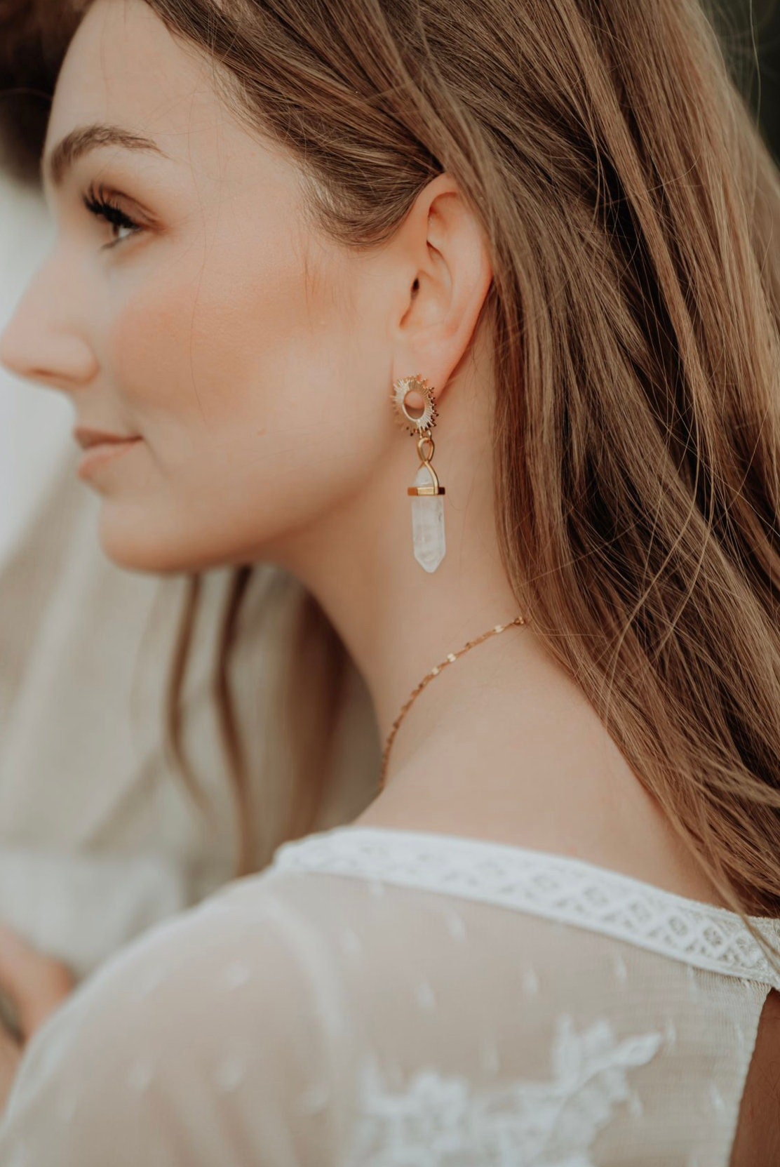 Boho Braut Ohrringe Sonne mit Kristallanhänger – vergoldete Stecker | Brautschmuck Hochzeit & Geschenkidee