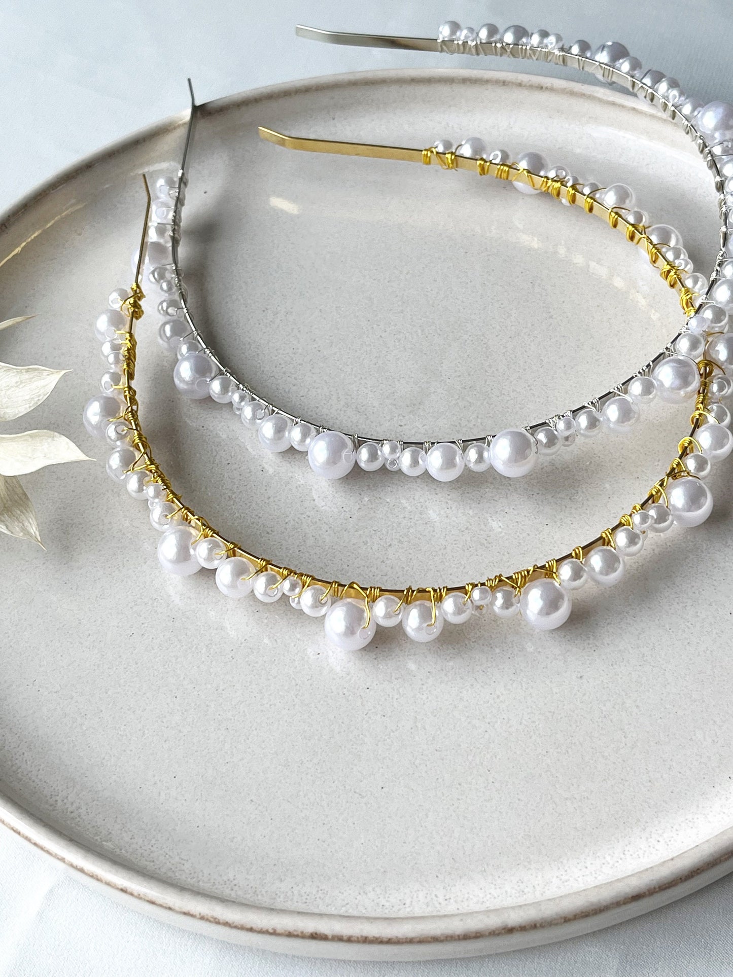 Perlenhaarreif für die Braut – Eleganter Brautschmuck in Gold oder Silber
