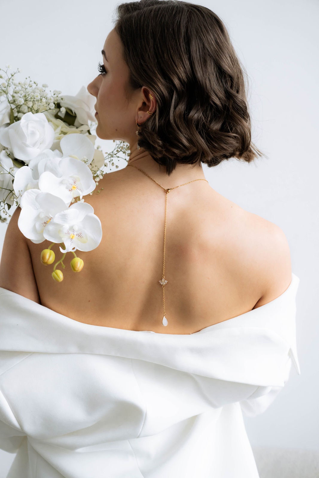 Rückenkette mit Zirkonia-Fächer & Tropfenanhänger – Rückenteil für Brautketten aus Edelstahl | Hochzeitsschmuck Gold