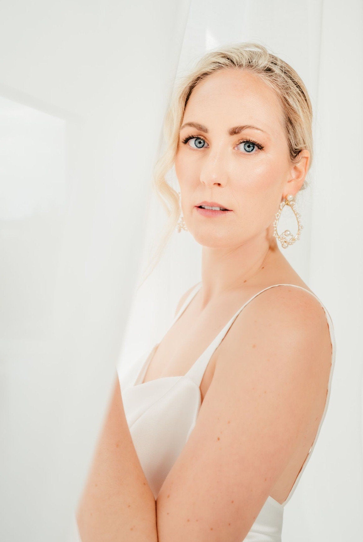 Statement Brautohrringe mit Süßwasserperlen – Elegante Perlenohrringe mit Edelstahlstecker