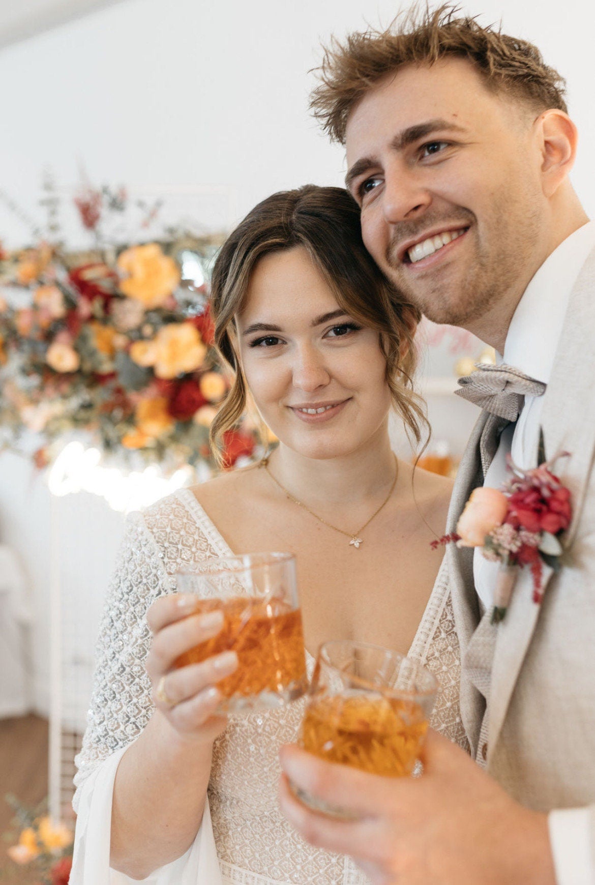 Schmuckset Braut oder Alltag Kleine Blüten Gold oder Silber – Filigranes Set aus Edelstahl mit Zirkoniablüten | Kette & Ohrringe handgefertigt