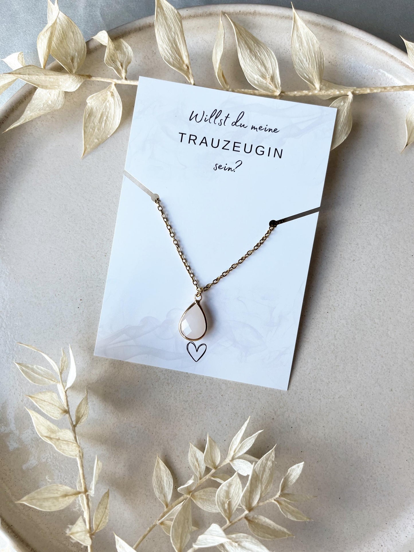 Geschenkkarte "Willst du meine Trauzeugin sein?" – Schmuckgeschenk mit filigraner Tropfenkette in Gold, Silber oder Roségold