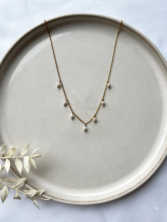 Vergoldete Kette mit Süßwasserperlen – zarte Edelstahlkette in Gold für Braut & Alltag