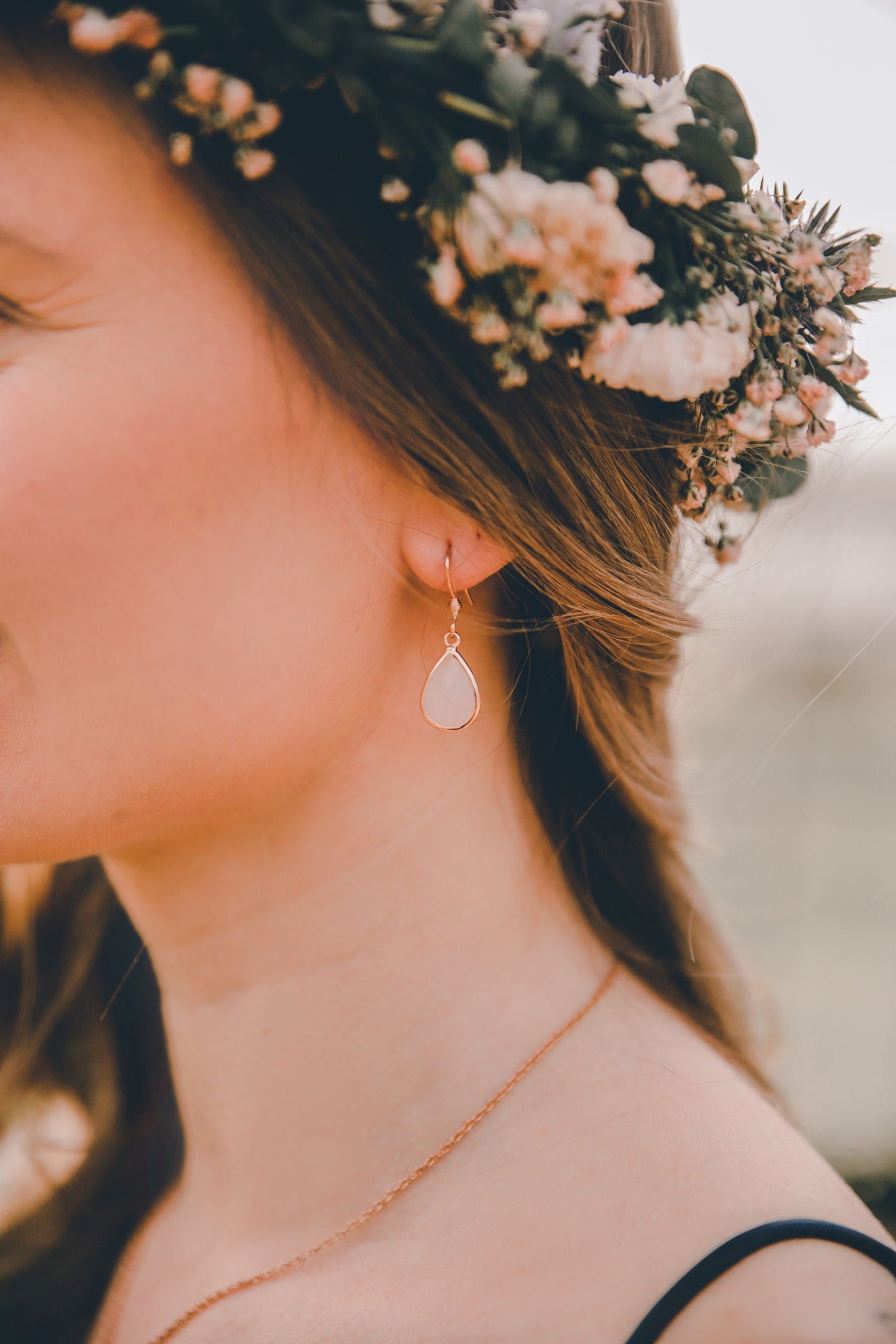 Schlichte Tropfenhalskette – Minimalistischer Brautschmuck in Gold, Silber oder Rosé