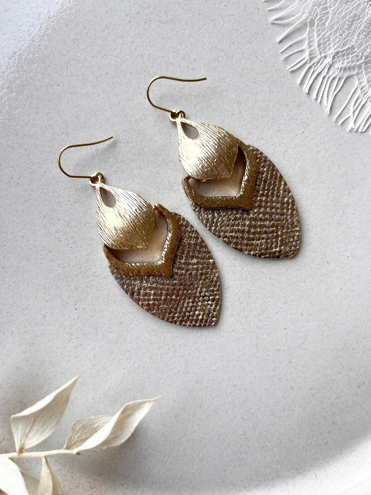 Ohrringe Boho Indianerstil Statement – Goldene Boho-Ohrringe aus Edelstahl | Handgefertigter Schmuck für Festival & Alltag