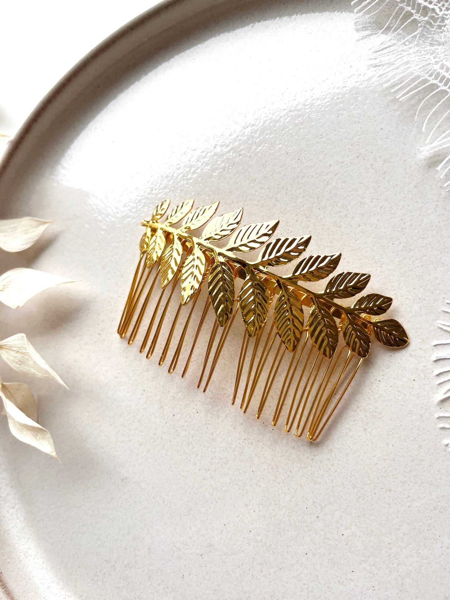 Braut Haarkamm Boho Stil mit Blättern – Goldener Haarkamm für Hochzeitsfrisuren | Handgefertigter Boho Brautschmuck