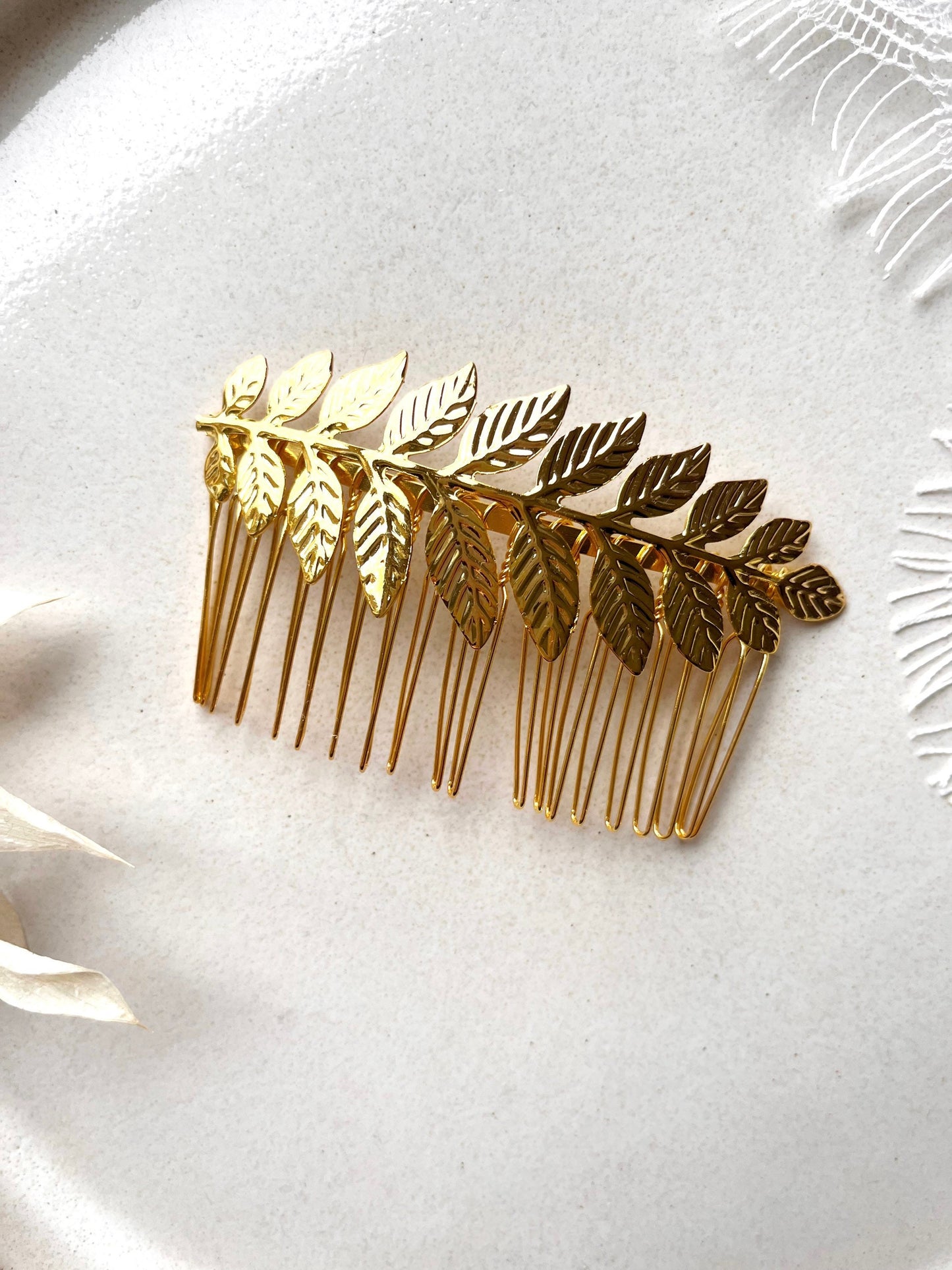 Braut Haarkamm Boho Stil mit Blättern – Goldener Haarkamm für Hochzeitsfrisuren | Handgefertigter Boho Brautschmuck