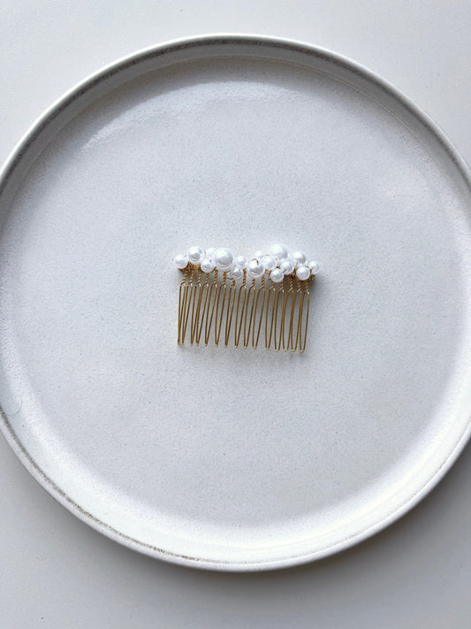 Zarter Braut Perlenhaarkamm – Haarschmuck zur Hochzeit in Gold , Roségold oder Silber | Eleganter Kamm mit Perlen für die Brautfrisur