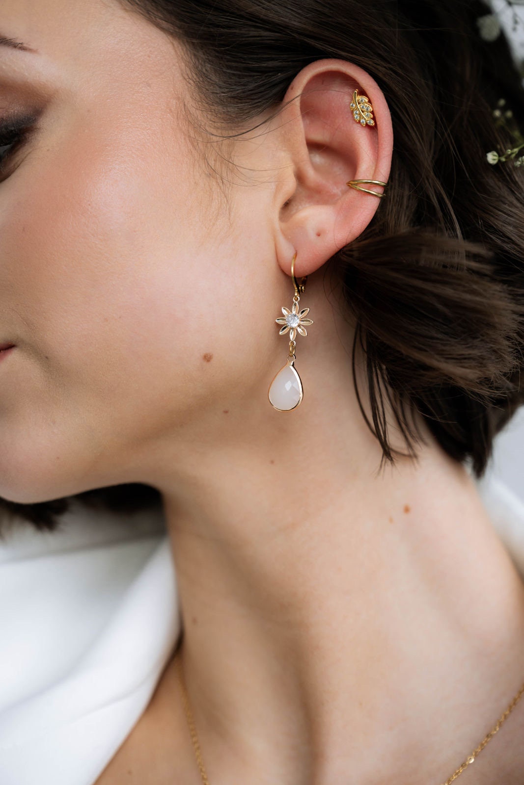 Braut Schmuckset Gold mit Blüten und Tropfen – Handgefertigtes Schmuckset aus Edelstahl mit Zirkoniablüten & Glastropfen | In Gold oder Silber erhältlich