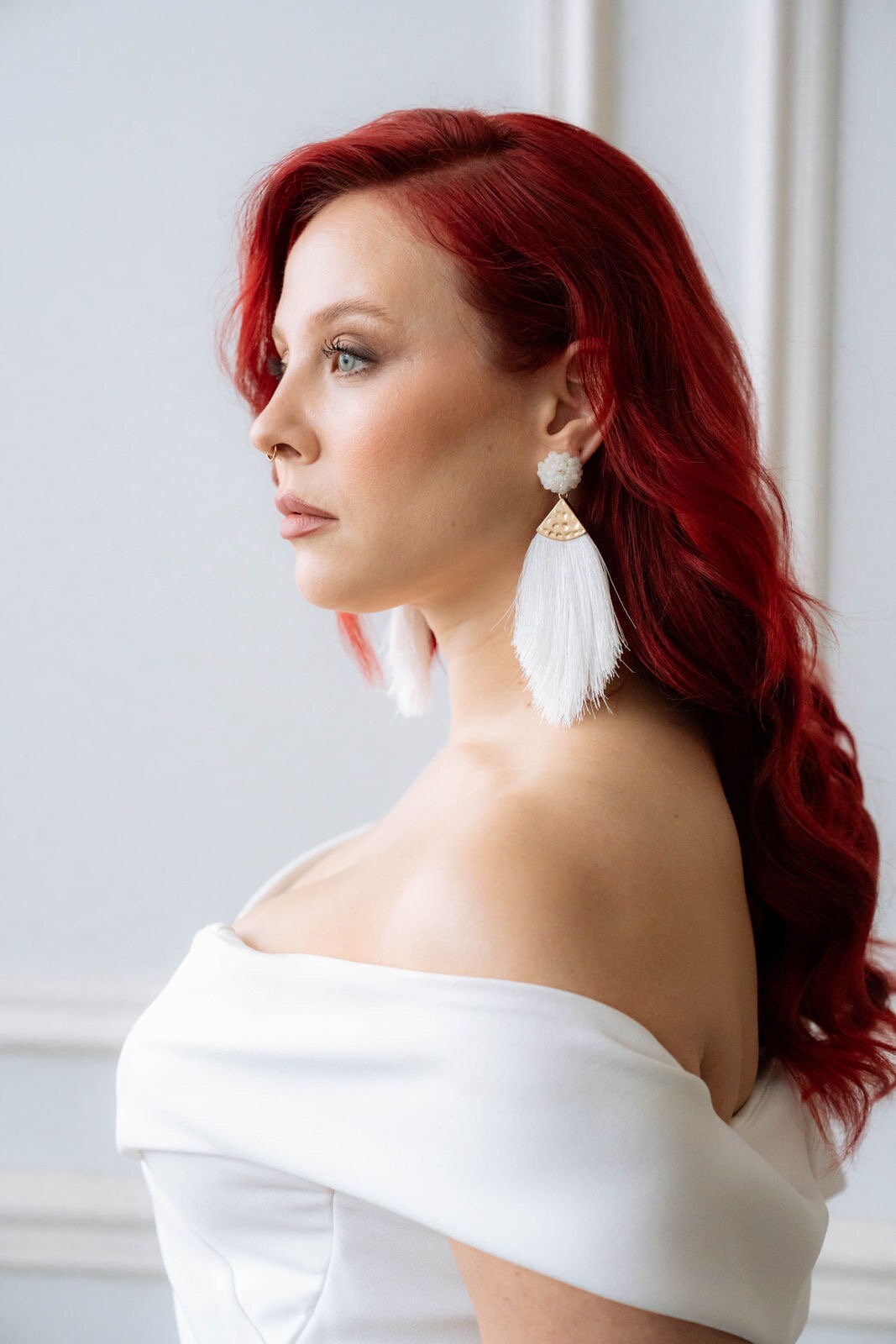 Brautohrringe Statement Gold – Handgefertigte Ohrringe mit Glasperlen & Baumwollfäden | Moderner Statement Brautschmuck