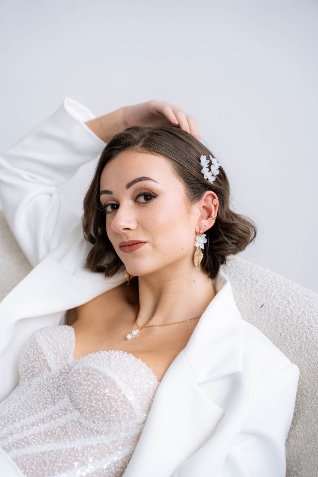 Braut-Haarnadeln mit Seidenblüten & Perlen – 3er Set zarter Haarschmuck für die Hochzeit | In Gold, Silber oder Roségold