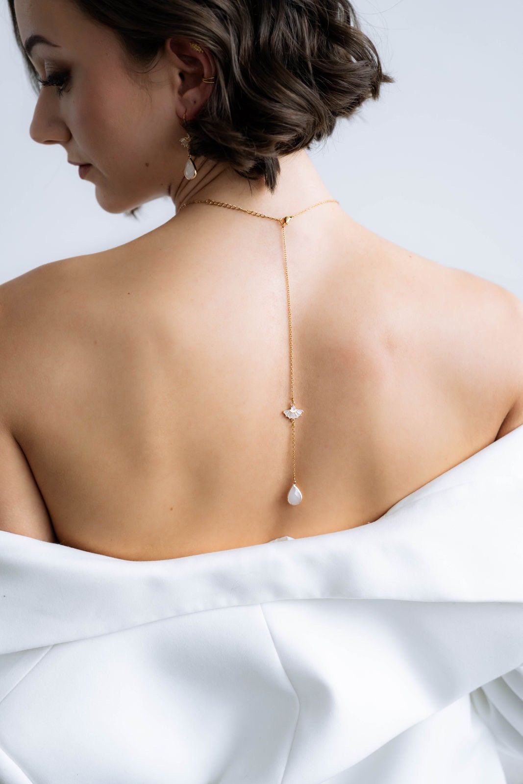 Rückenkette mit Zirkonia-Fächer & Tropfenanhänger – Rückenteil für Brautketten aus Edelstahl | Hochzeitsschmuck Gold