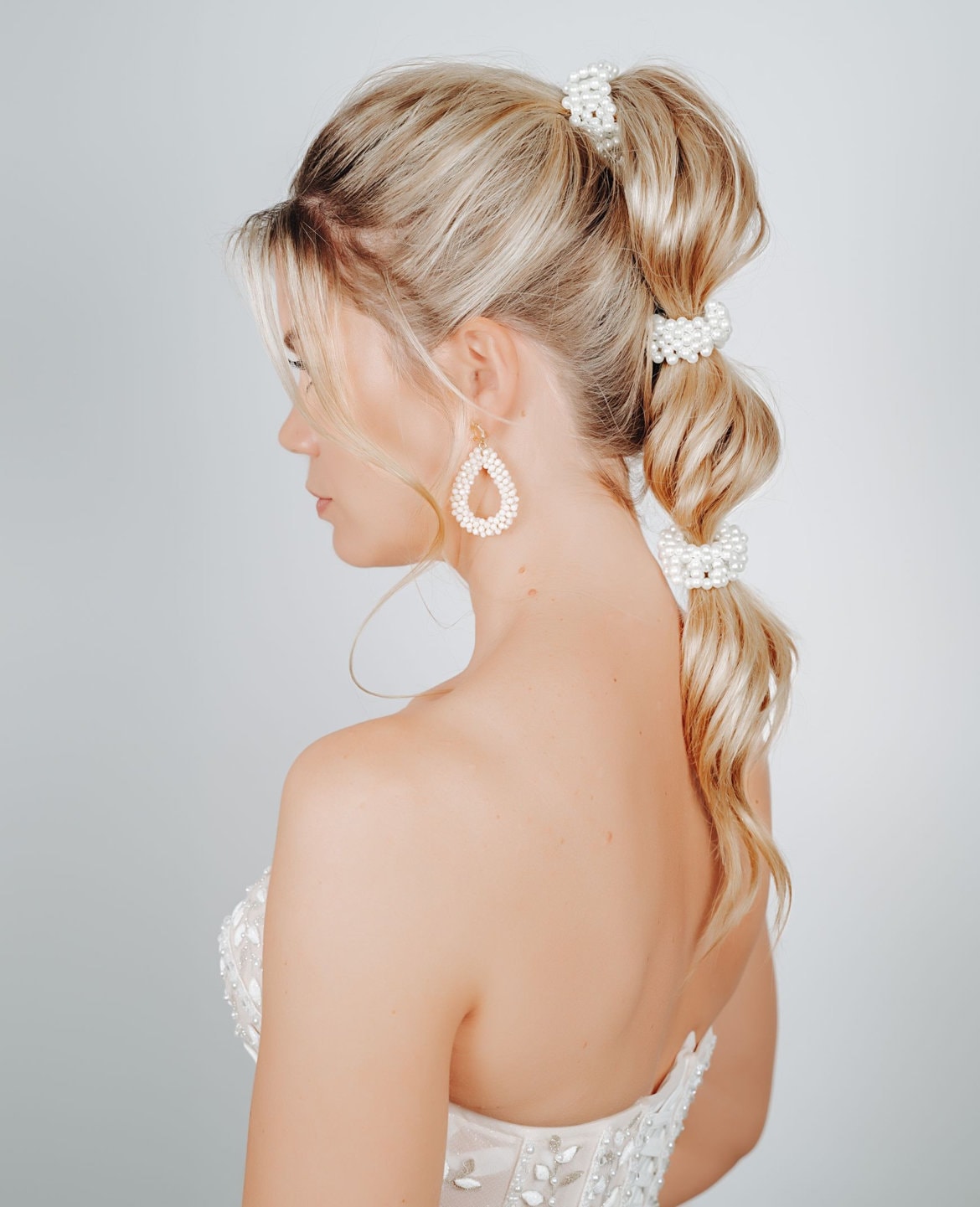 Braut Haarschmuck Perlen – elegantes Haargummi mit Perlen für Hochzeit & Alltag | Zeitloser Look