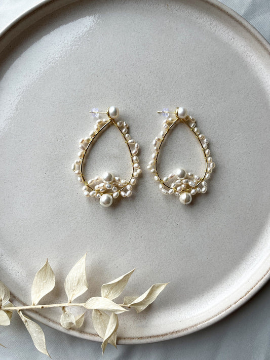 Statement Brautohrringe mit Süßwasserperlen – Elegante Perlenohrringe mit Edelstahlstecker