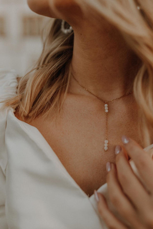 Braut Halskette Y Lariat Glasperlen – filigrane Edelstahlkette für den Hochzeitslook in Gold oder Silber