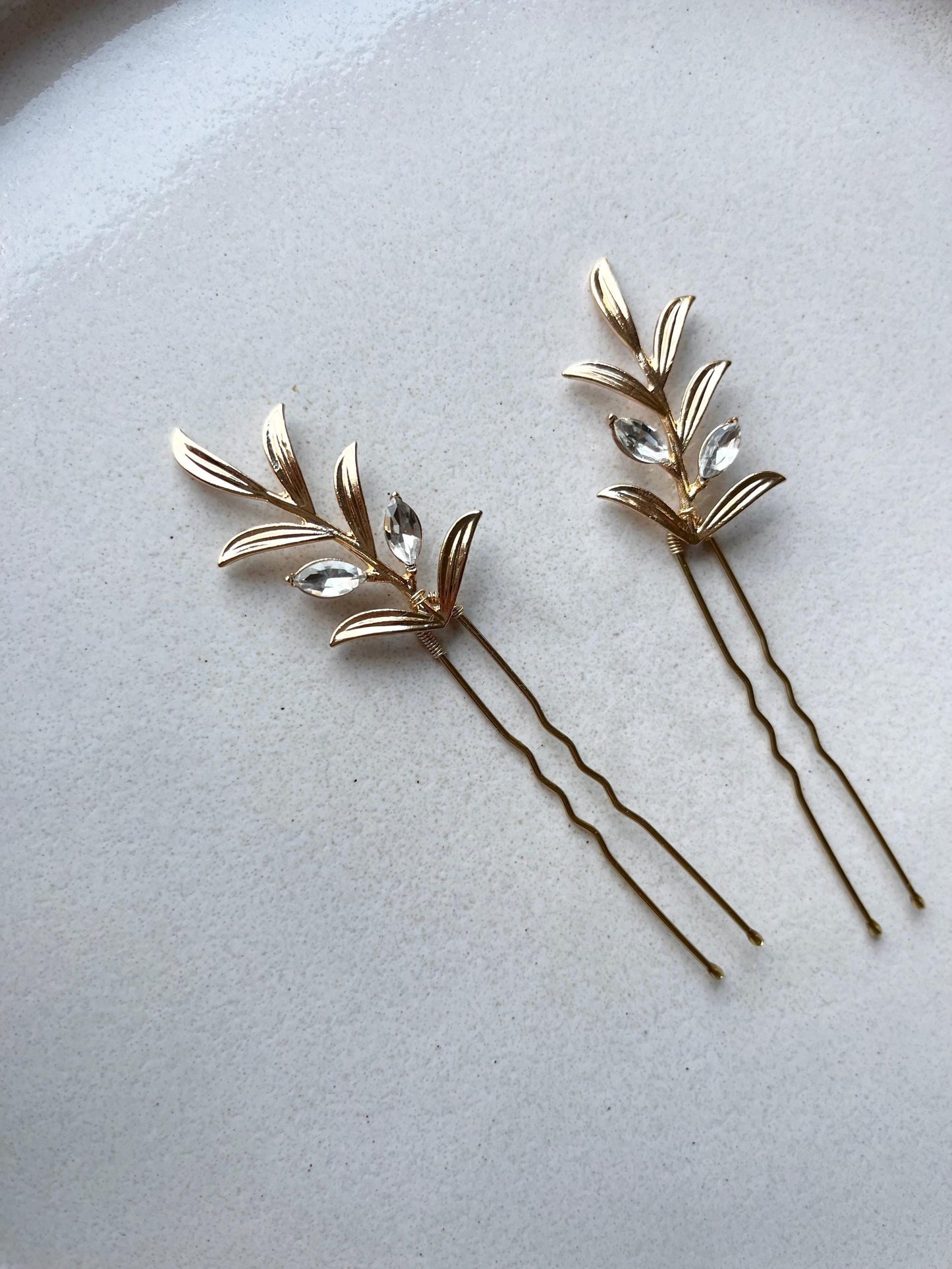 Goldene Blätter Haarnadeln – Filigraner Braut Haarschmuck für natürliche Hochzeitslooks