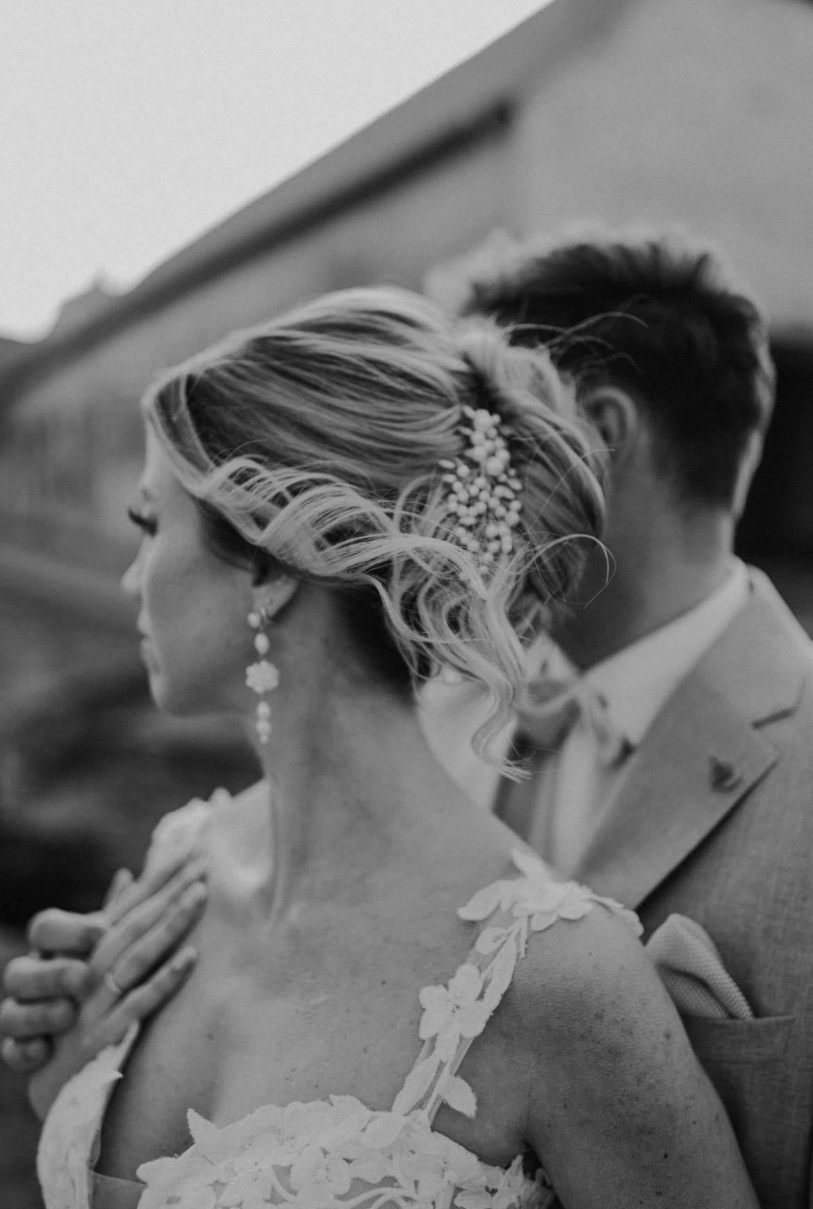 Eleganter Brauthaarschmuck mit Perlen – Klammer in Gold, Silber oder Roségold