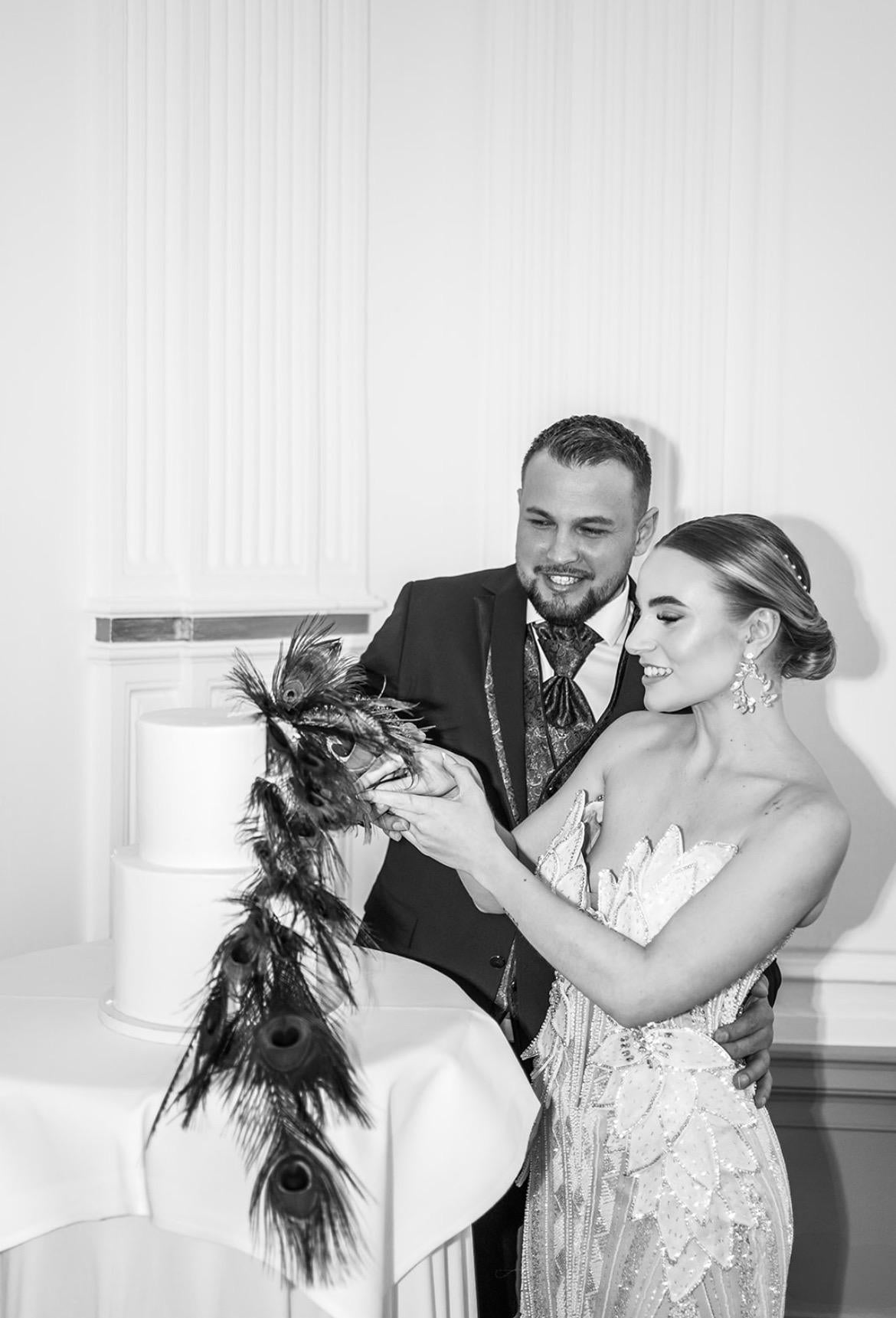 Statement-Ohrringe mit Strasssteinen – Gold oder Silber | Handgefertigt aus Edelstahl